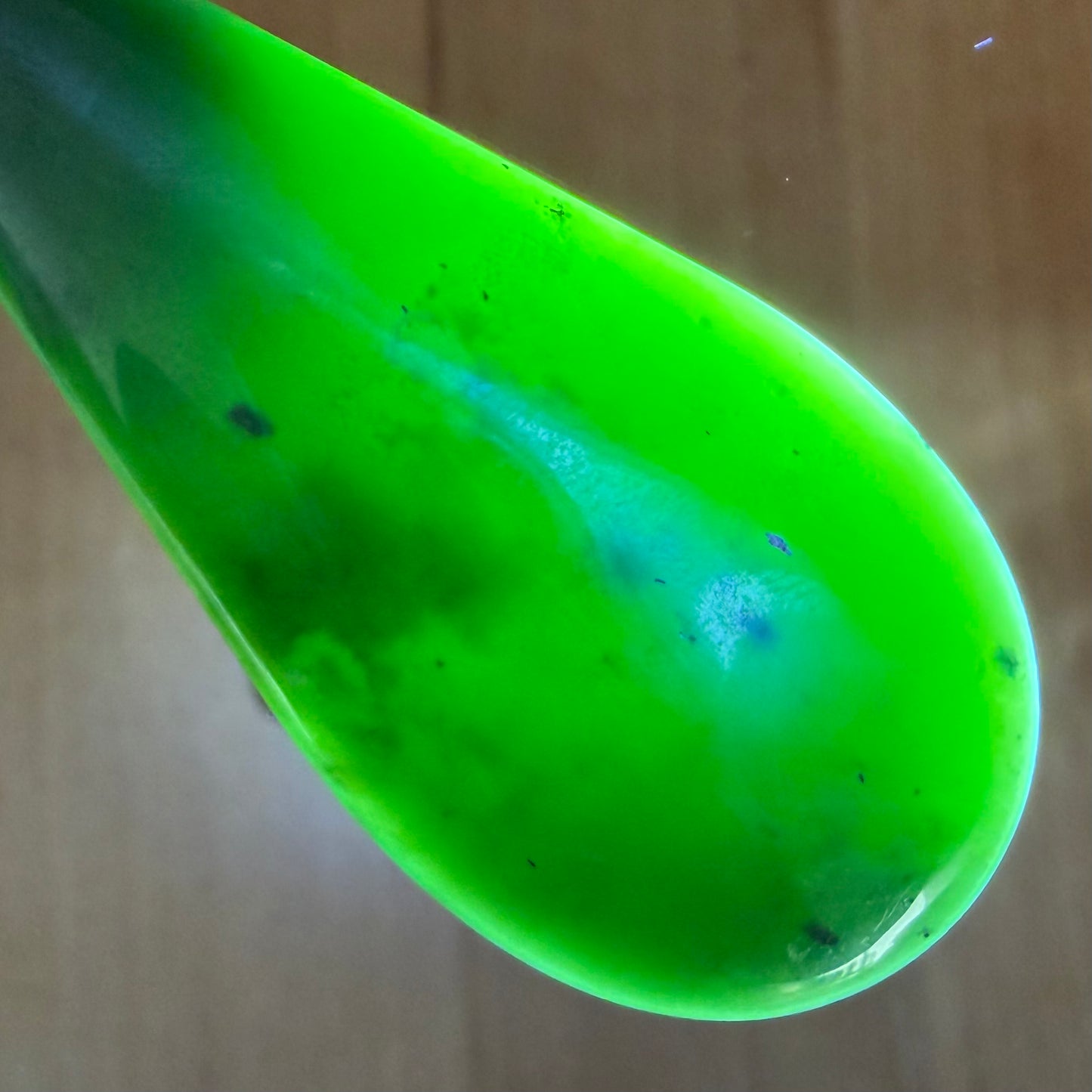 Roimata pendant hand-carved from New Zealand kawawkawa pounamu (greenstone). Translucency.