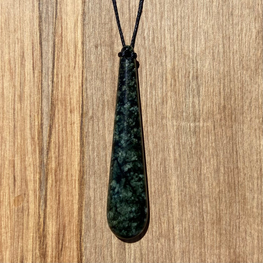 Roimata (teardrop) pendant hand-carved from New Zealand tangiwai pounamu (greenstone). Front.