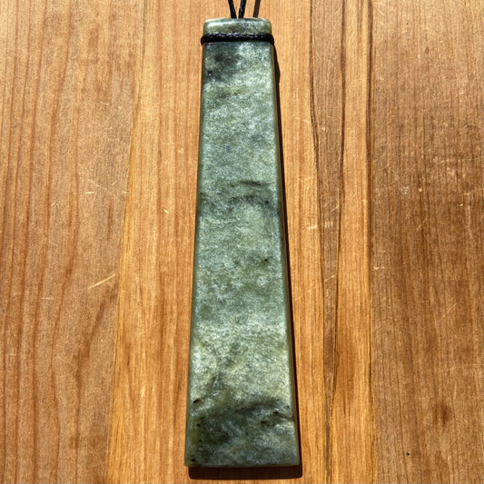 XL Toki pendant hand-carved from New Zealand Kawakawa pounamu (greenstone). Front.